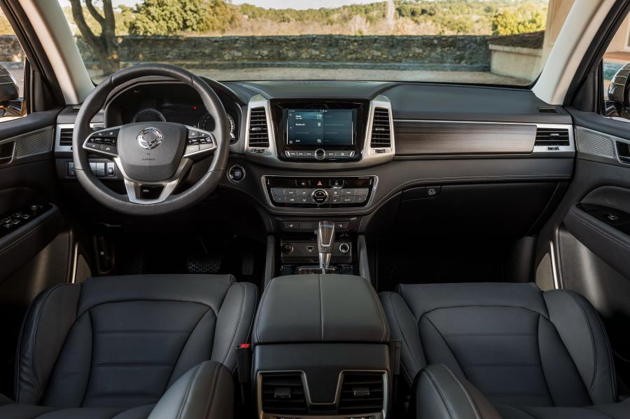 Торпедо SsangYong Rexton (Y400) 2017 года  (WW) (фото 38 из 70)